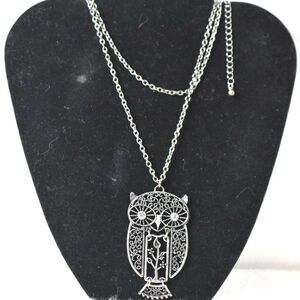 Vintage Art Deco 2.5" Filigree Owl Black Metal 30" Link Chain Pendant Necklace